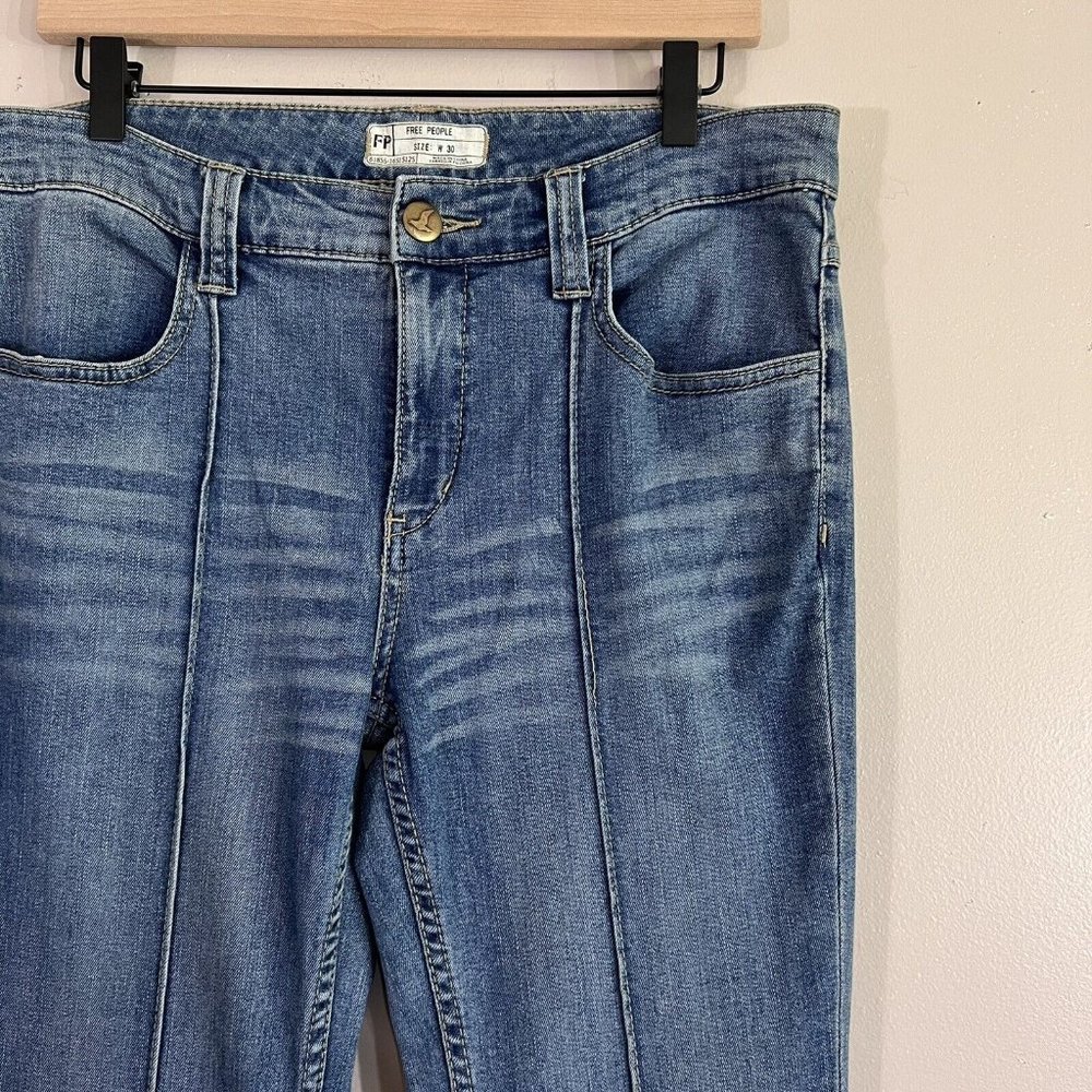 Free People Midrise La Disco Hippie Boho Flare Pintuck Denim Jeans Women Size 30